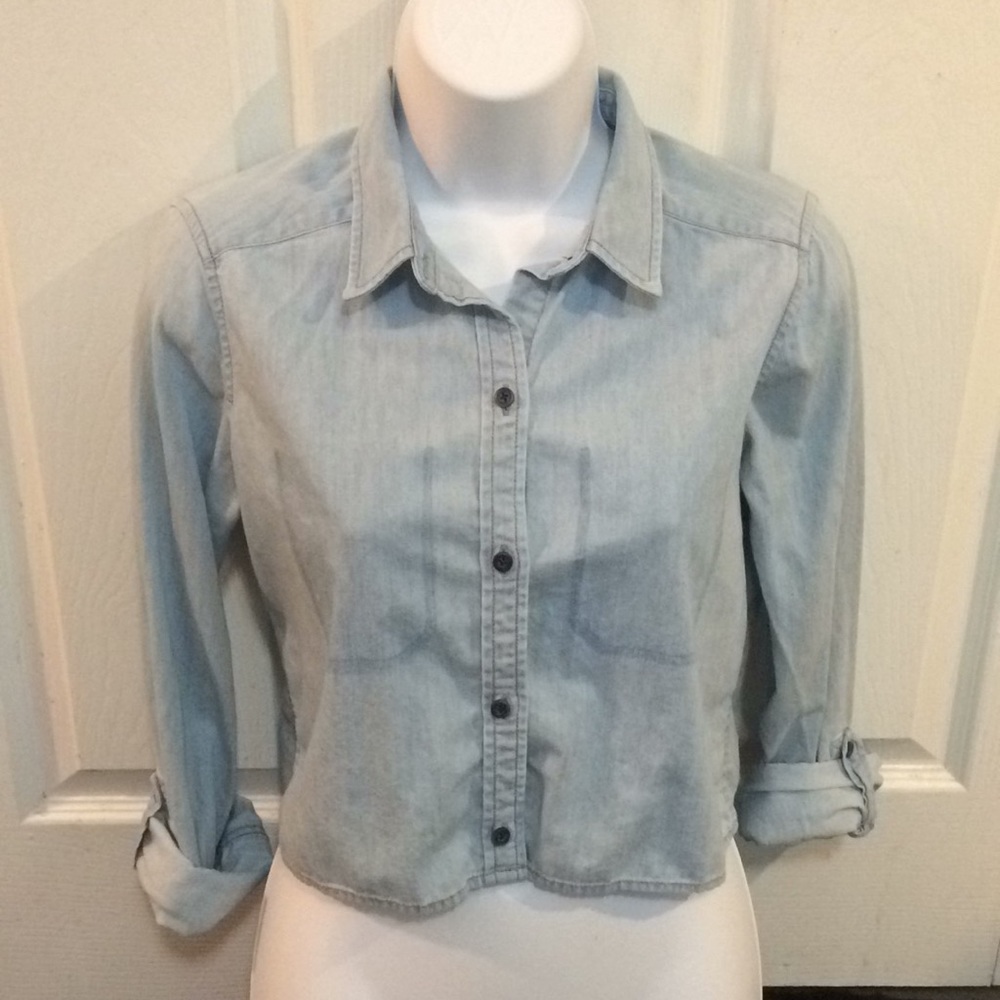 Express light wash crop Jean top
